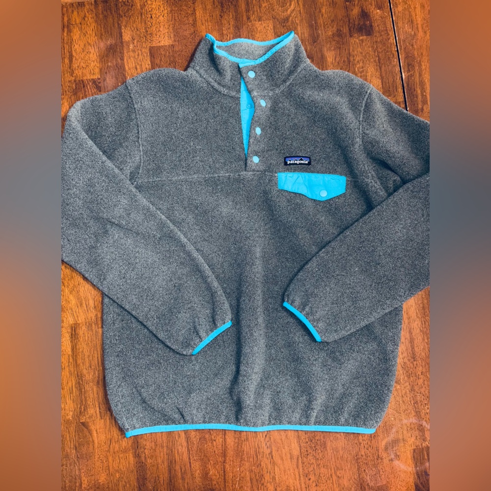 Patagonia Charcoal Pullover with Aqua Details
